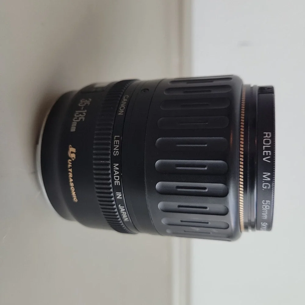 Canon EOS 10S 35mm SLR Camera   35-135mm 1:4-5.6 Lens Tested Bundle